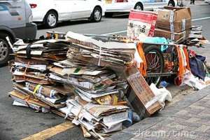 dump-cardboard-boxes-jagalchi-street-busan-14918697